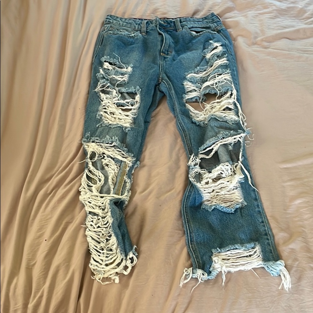 Fashion Nova Ripped Boyfriend Jeans
